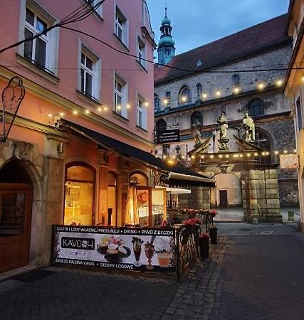 Willa Przy Czarnej Bramie Kladsko Exteriér fotografie