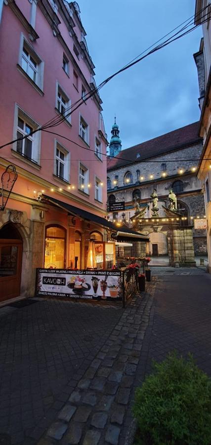 Willa Przy Czarnej Bramie Kladsko Exteriér fotografie