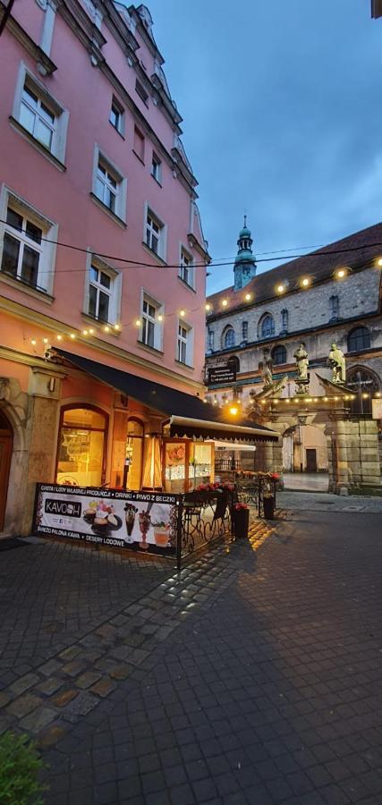 Willa Przy Czarnej Bramie Kladsko Exteriér fotografie