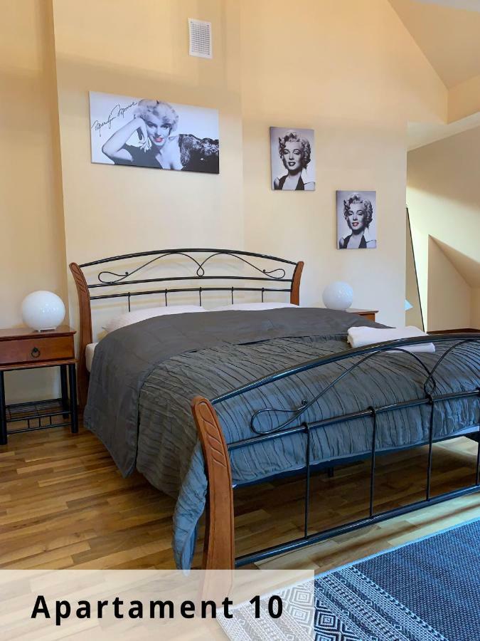 Willa Przy Czarnej Bramie Kladsko Exteriér fotografie